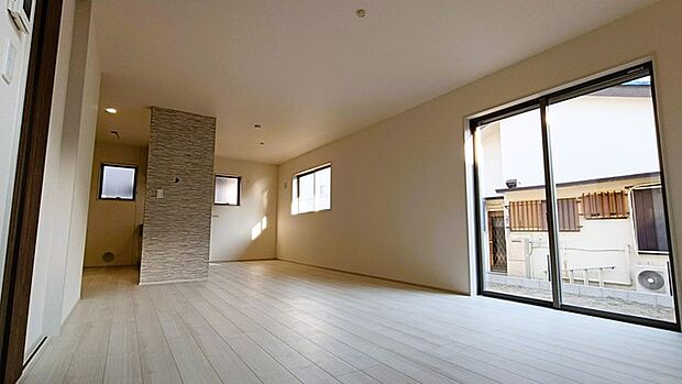 家族団らんの時間も増えそうな、くつろぎのLDK。