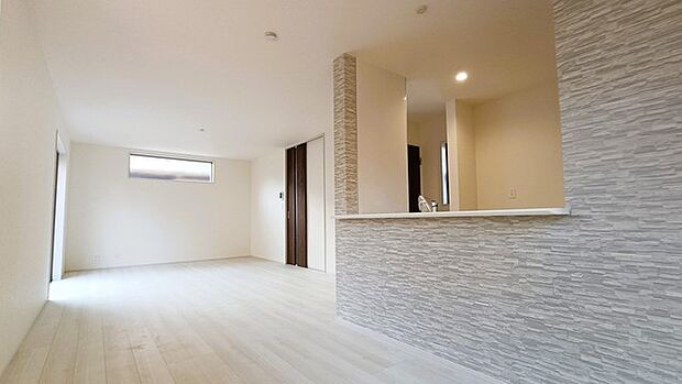 開放感と採光にこだわった、20帖のLDK。