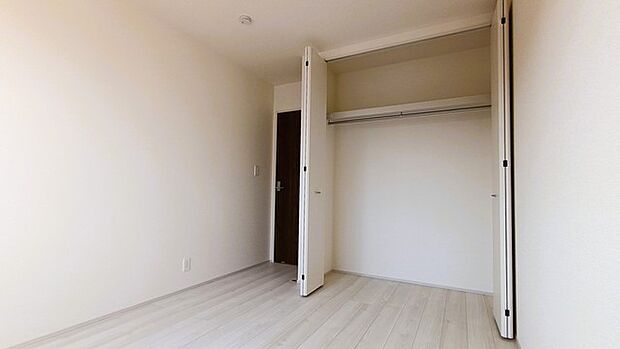 全居室収納スペース付きの物件です。