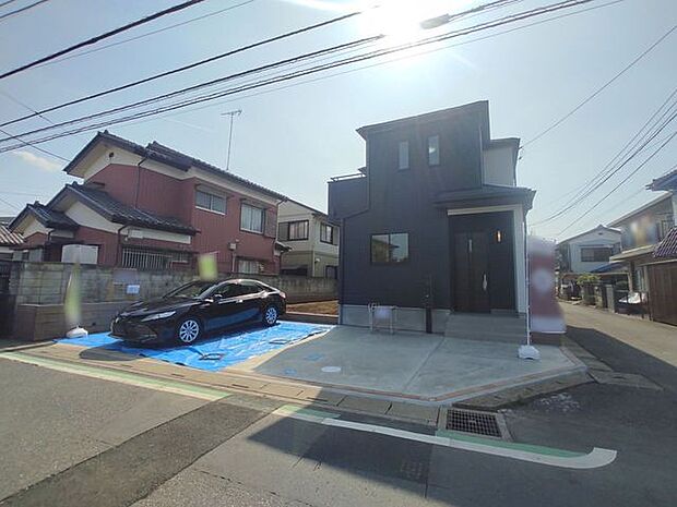 風通し・日当たりに優れる角地。開放感をお楽しみください。