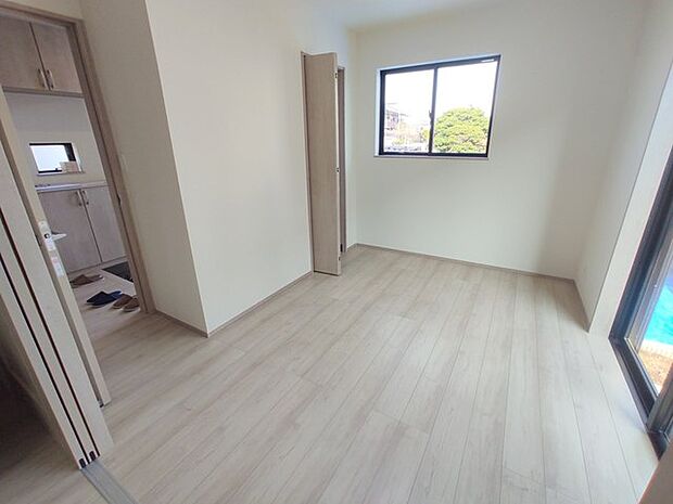 完成済み、実物をじっくりチェックできます。