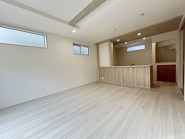 快適性とゆとりをデザインしたリビングは、広々した17帖。 