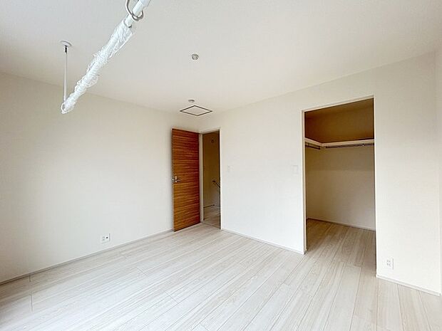 この部屋だれの部屋にしようかな、なんて会話を現地で楽しんでください。 