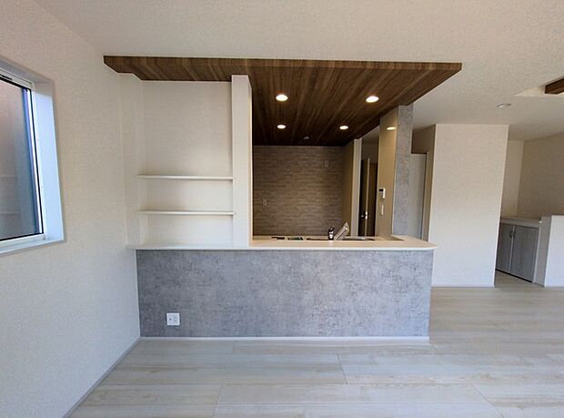 出来上がった料理をパートナーさんが運ぶなど、共同家事の時間が増えるかも。