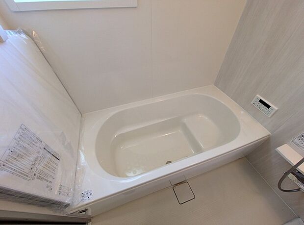 是非、足を伸ばして入って欲しい一坪タイプのユニットバス。疲れの取れ方が違うかも。 