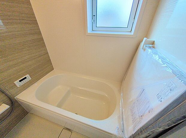 是非、足を伸ばして入って欲しい一坪タイプのユニットバス。疲れの取れ方が違うかも。 