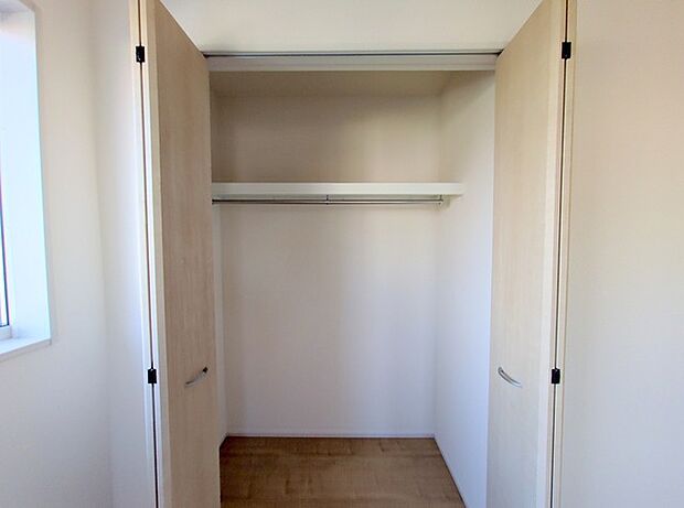 部屋ごとに設けた収納は、住みやすさへのこだわり。 