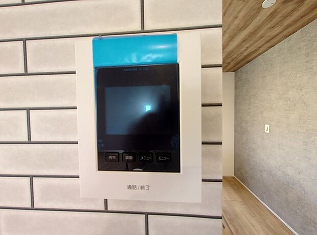ＴＶモニター付インターホンでセキュリティ面にも配慮。 