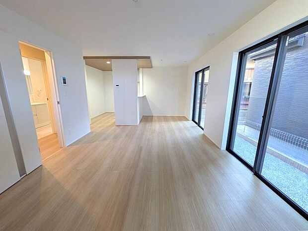 快適性とゆとりをデザインしたリビングは、広々した17.75帖。  