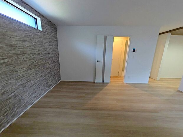 家族が自然に集りそうな広さが魅力のＬＤＫ。 