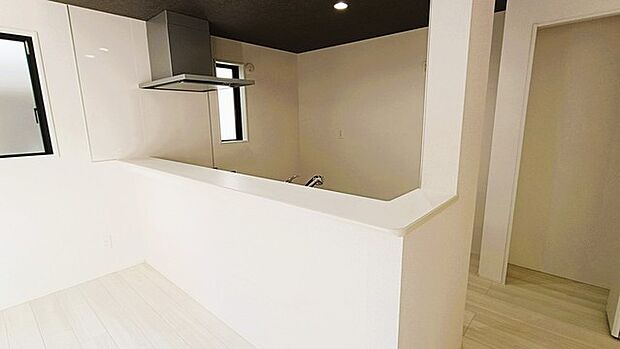 出来上がった料理をパートナーさんが運ぶなど、共同家事の時間が増えるかも。 