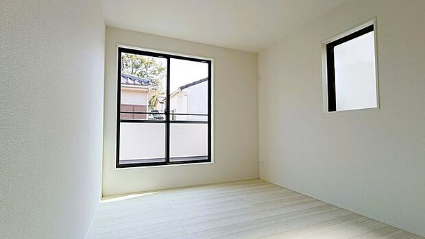 完成済み、実物をじっくりチェックできます。