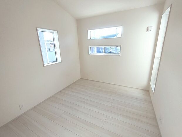 2階部分のお部屋の日当たりは、ご覧の通り明るいです。 