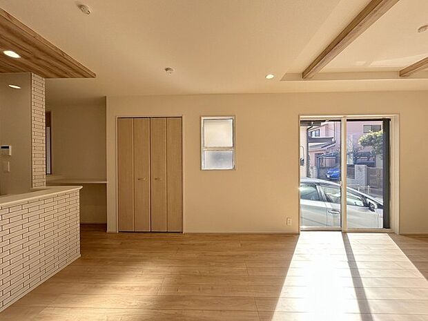 朝から日差しいっぱい、 早起きしたくなるＬＤＫ。 