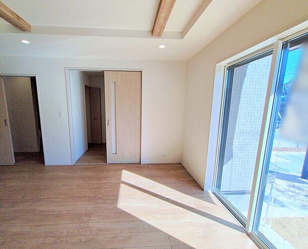 開放感と採光にこだわった、18.62帖のLDK。