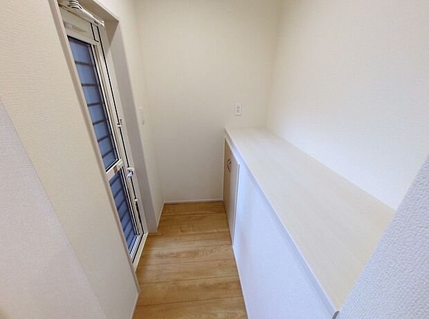 勝手口があればキッチンから出たゴミを、サッと外へ。キッチンはいつも清潔キレイ。 