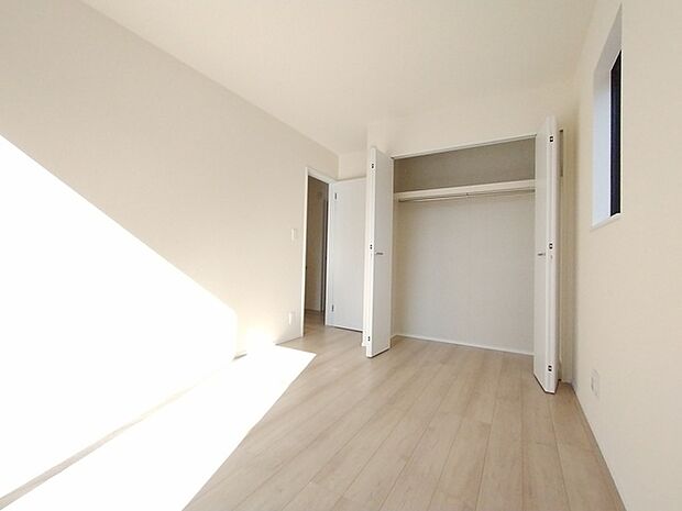 完成済み、実物をじっくりチェックできます。