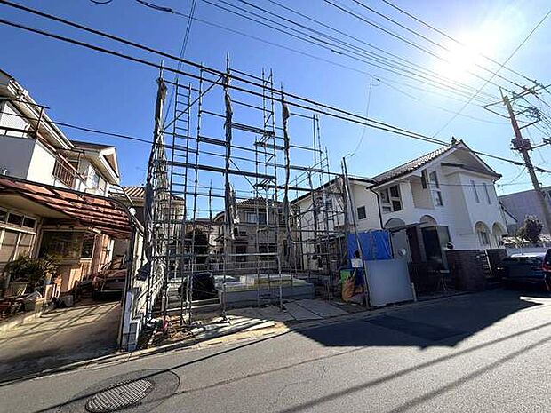 同じグレードで建てられた最寄りの完成物件を、参考にご覧になれます。