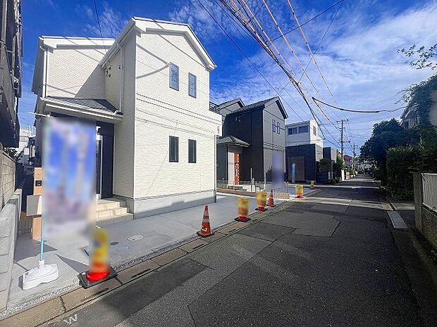 幅員こそやや狭くても、その分交通量が少なくて安心。 