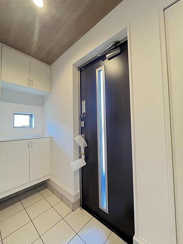 玄関は家の顔でもあります。広いと気持ちがいいですね！ 