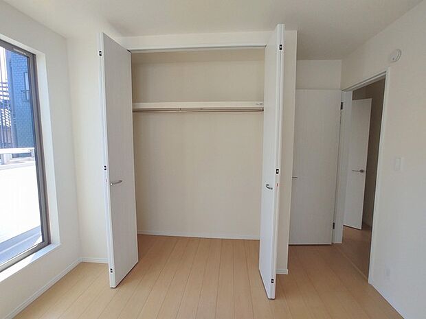 部屋ごとに設けた収納は、住みやすさへのこだわり。 