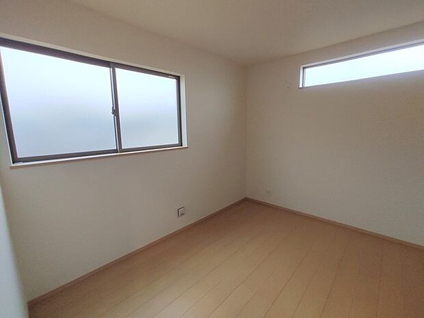 子供部屋には丁度良い洋室。