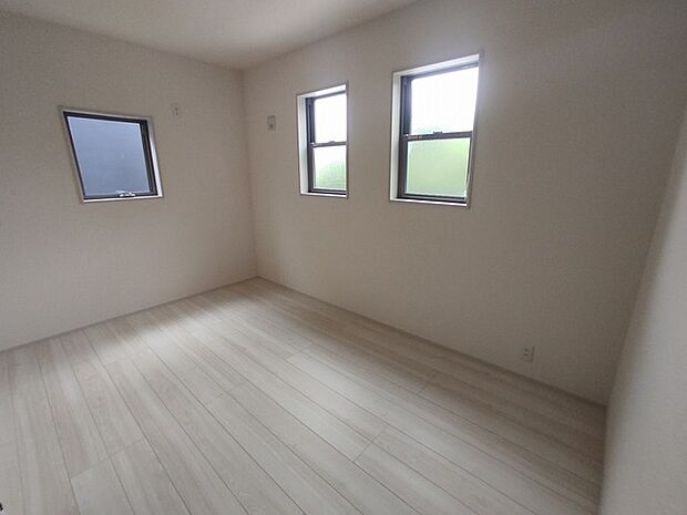 この部屋だれの部屋にしようかな、なんて会話を現地で楽しんでください。