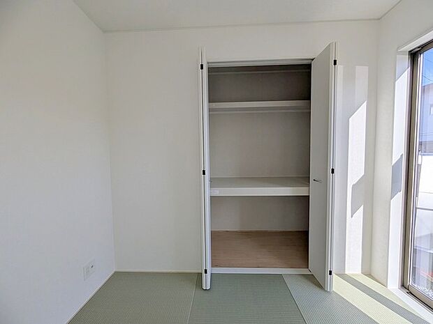 和室の収納は、やっぱり押入れがしっくりきます。