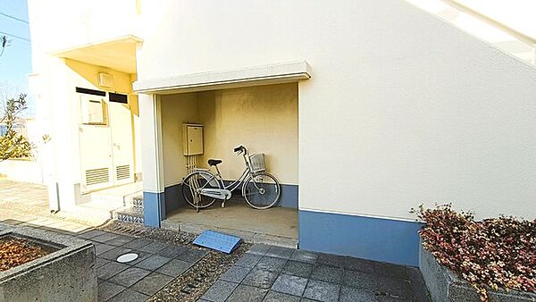 こちらのマンションは、全54戸のコミュニティです。