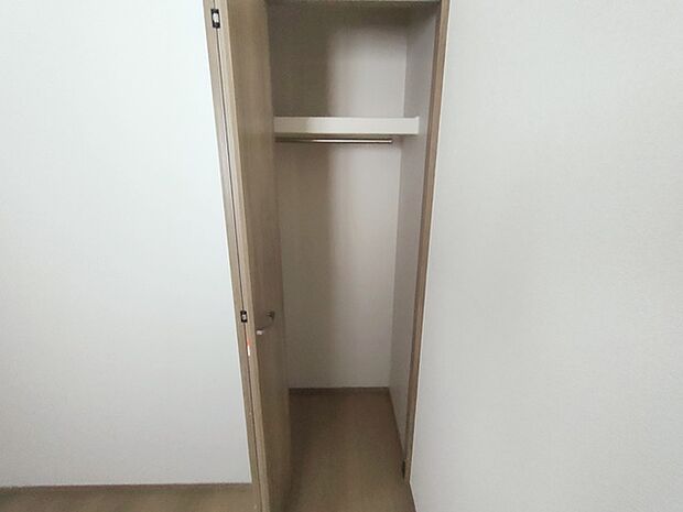 全居室収納スペース付きの物件です。