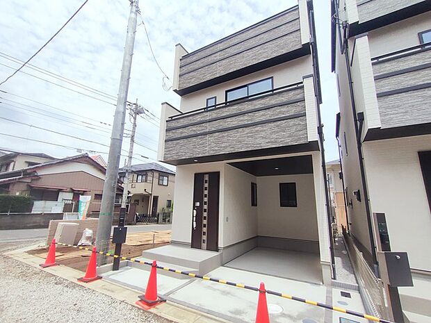 南道路に面した、陽当たり良好な物件です。 