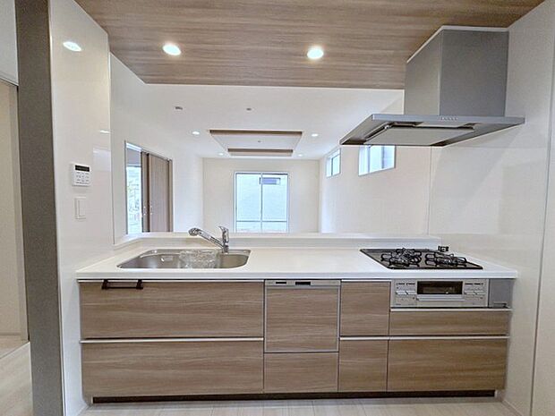 お料理を効率的に、楽しく。あったらいいなをかなえてくれるシステムキッチン。 