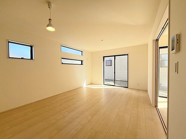 開放的なこの空間がお客様をお出迎えします。LDKは16.5帖。