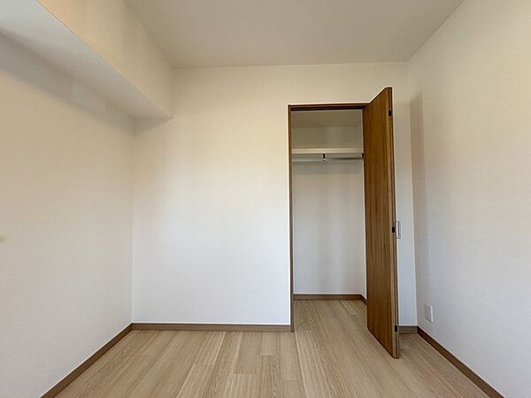 全居室収納スペース付きの物件です。