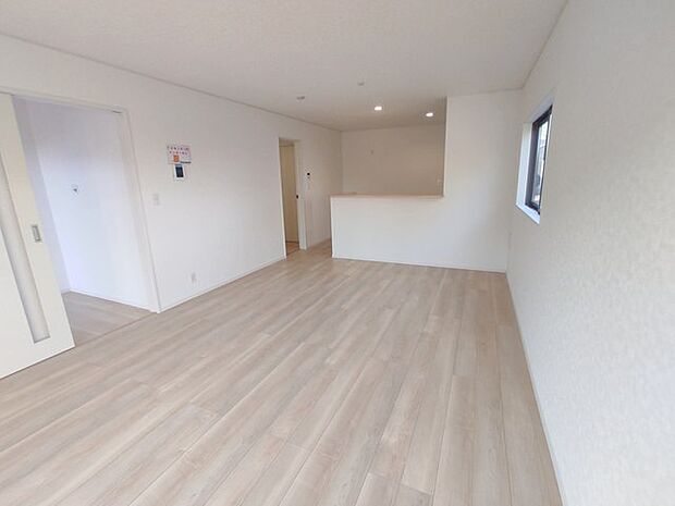 完成済み、実物をじっくりチェックできます。