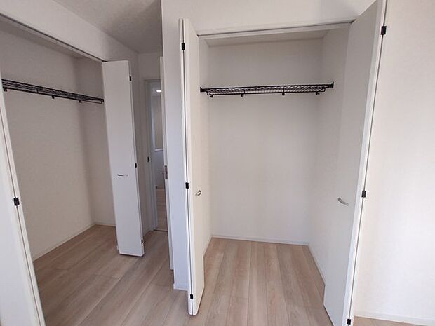 ご家族の思い出も大切にしまっておけるたっぷり収納。 