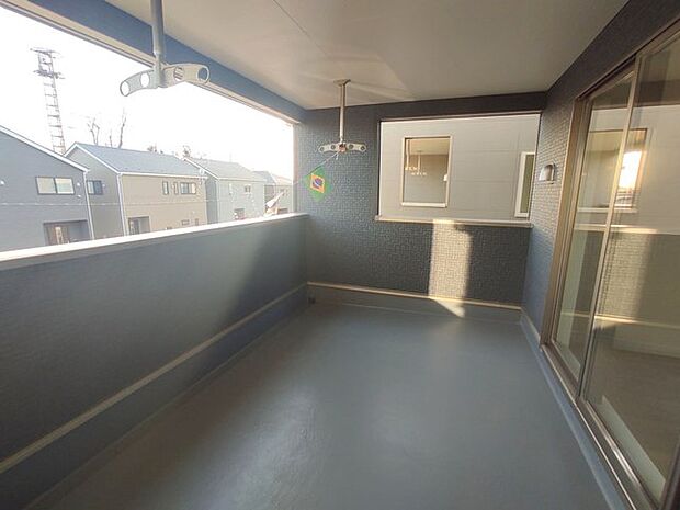 いつも忙しいご家庭に嬉しいインナーバルコニーの家。