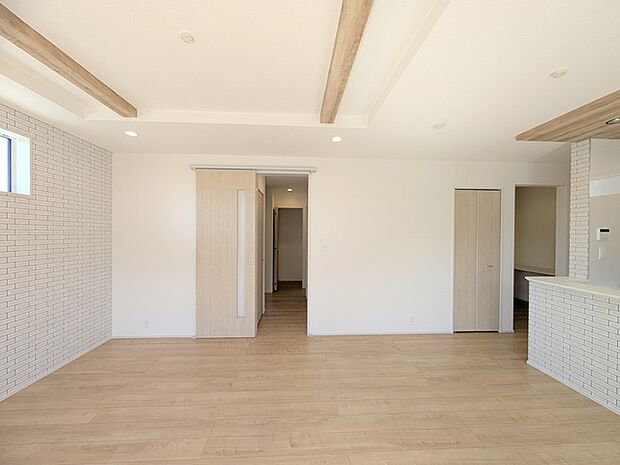 完成済み、実物をじっくりチェックできます。