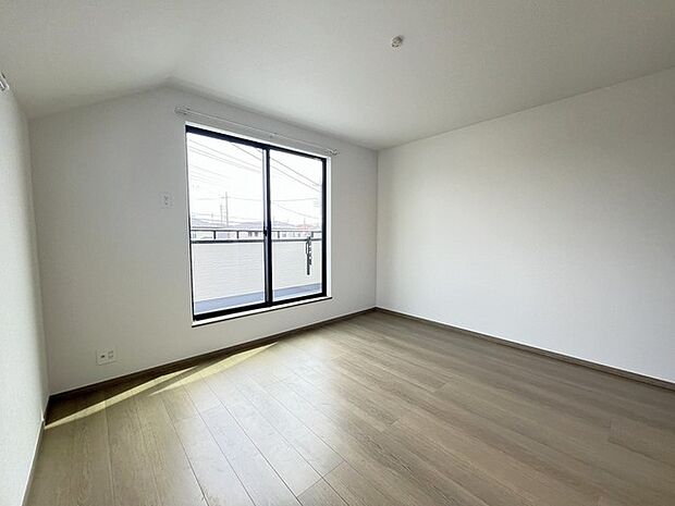 完成済み、実物をじっくりチェックできます。