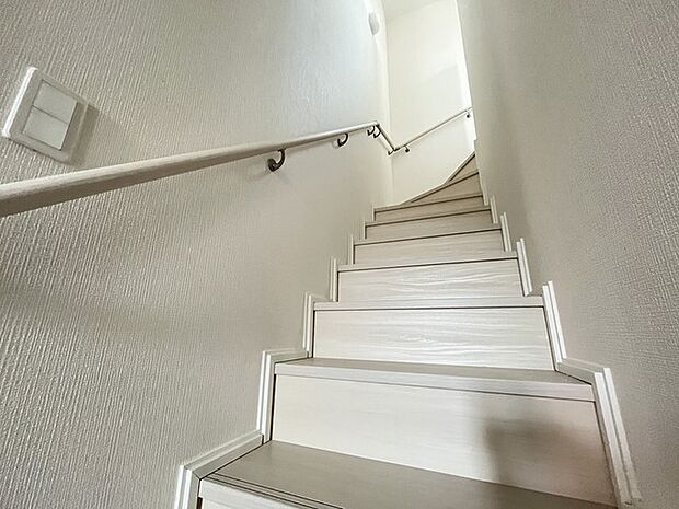 手すり付き階段