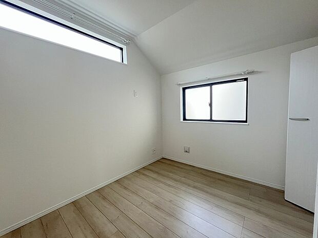 完成済み、実物をじっくりチェックできます。