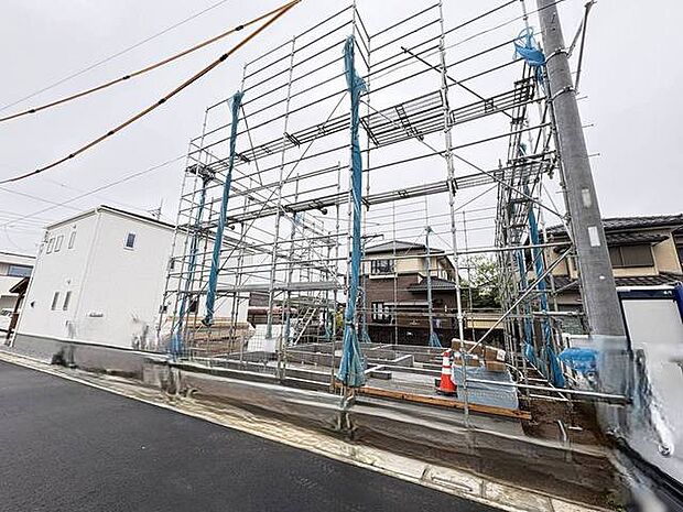基礎から完成済みの住まいまで、各工程をご確認いただけます。