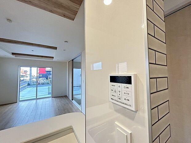 ここから追い炊きも湯張りもワンプッシュ。 