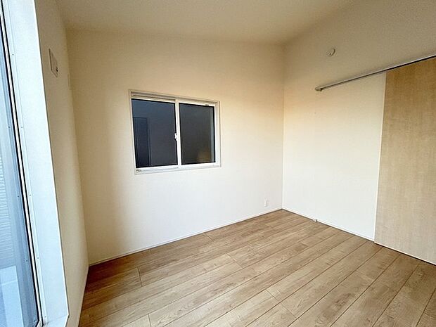 子供部屋には丁度良い洋室。 