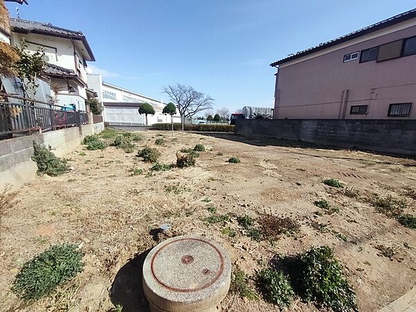 澄み渡る空の下、広がる大地に描く自由な暮らし。