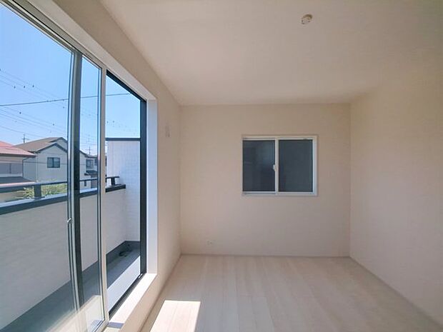 完成済み、実物をじっくりチェックできます。