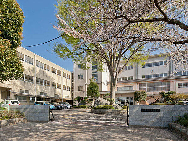 北本市立東中学校（1200m）