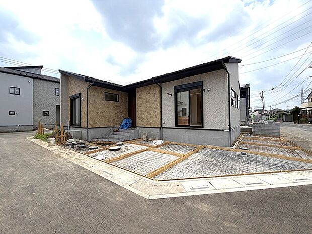 角地のため駐車しやすいです〇
