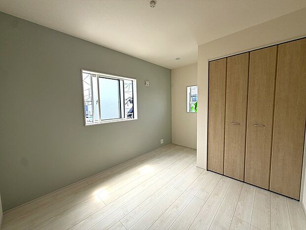 アクセントクロスが可愛い子供部屋