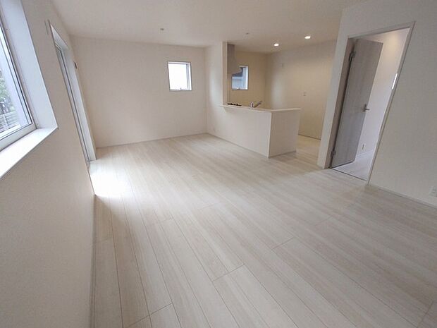 南向きのＬＤＫ、 日当たりにこだわった住宅がここに。 